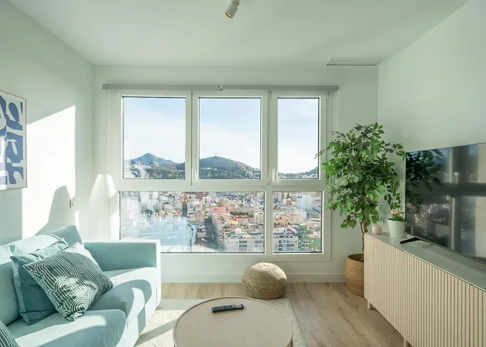 Xpce Urban 10 Malaga Skyline - Parking Free